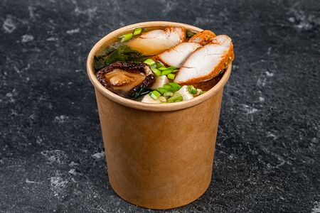 Мисо суп с куриной грудкой