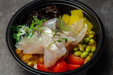 Поке с сибасом