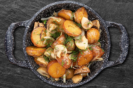 Картофель жареный беби с грибами