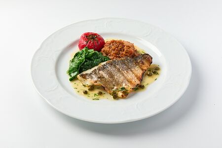 Филе дорадо с томатами и баклажанами