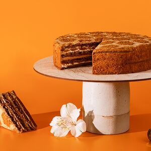 Торт Медовик со сгущенным молоком