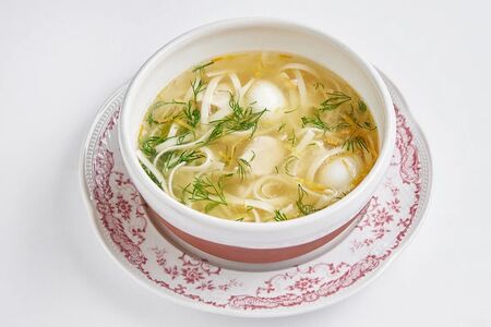 Куриный суп с лапшой