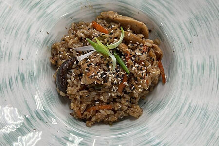 Рис с курицей в соусе терияки