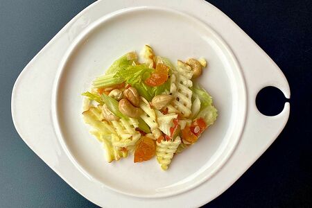 Яблоко с сельдереем