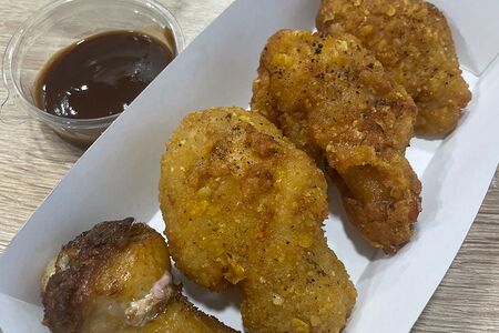 Куриные крылышки с соусом барбекю