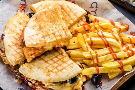 Сезонный скепасто с овощами гриль