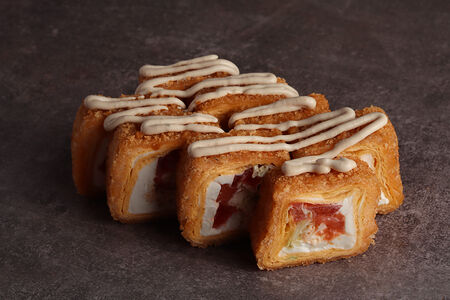 Тортилья с лососем темпура