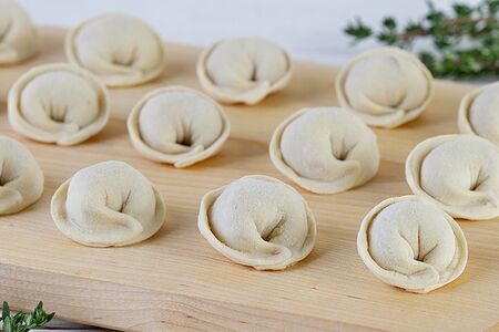 Пельмени ручной лепки свинина-говядина