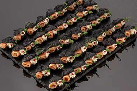 Канапе Черная жемчужина