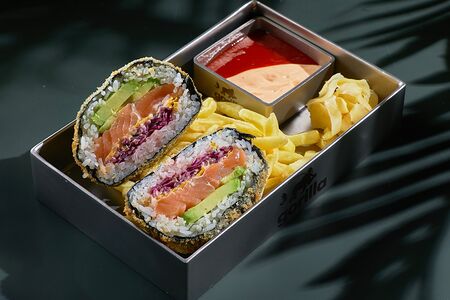 Gorilla бургер с лососем