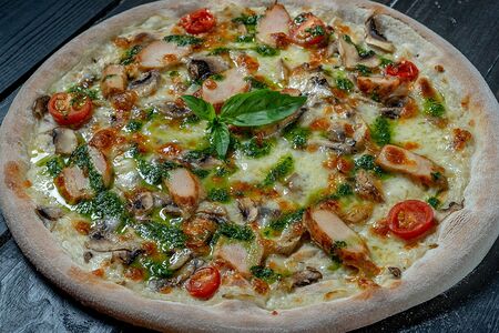 Пицца Курица и вешенки