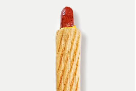 Французский с куриной сосиской