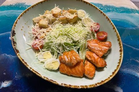 Цезарь керчь с красной рыбой