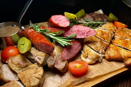 Горячее мясное ассорти