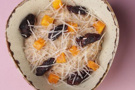 Овсяная каша с запеченной тыквой