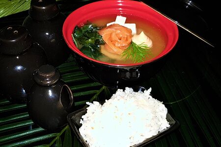 Мисо суп с лососем