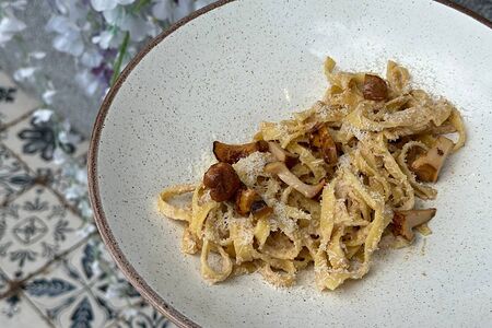 Паста с лисичками