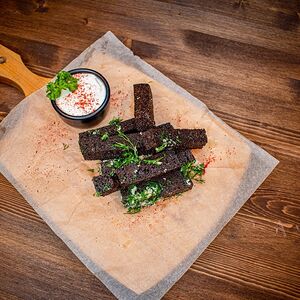 Гренки чесночные