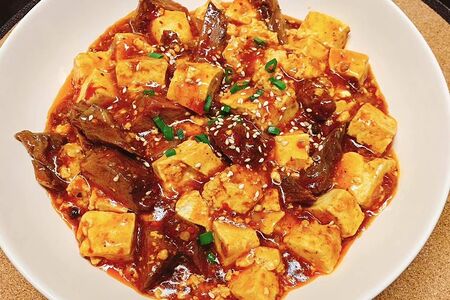 Тофу с говядиной в остром соусе по-сычуаньски
