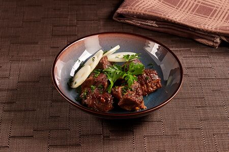 Жаркое с говядиной и лепёшка