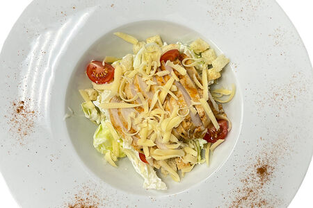 Салат Цезарь с курицей