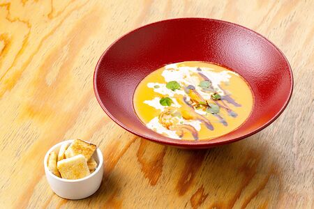 Суп тыквенный с креветкой