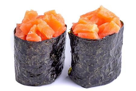 Гункан с лососем