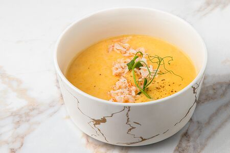 Крем-суп овощной с тигровыми креветками