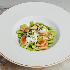 Казаречче с копченой форелью