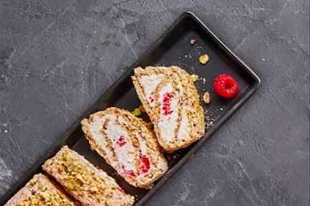 Фисташковый рулет