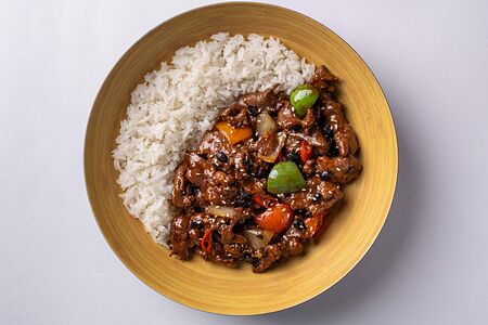 Говядина с чёрными бобами