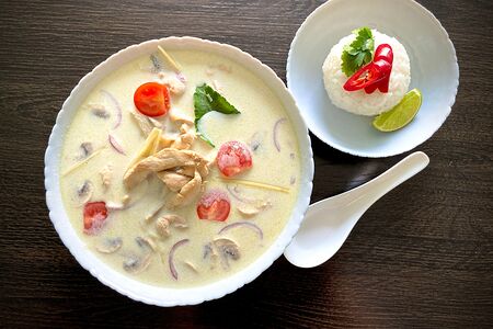 Суп Том кха с курицей