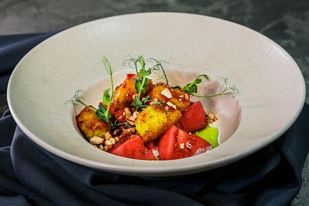 Цукини темпура с томатами и страчателлой