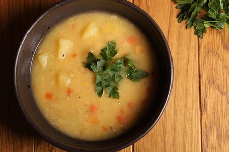 Суп гороховый с курицей