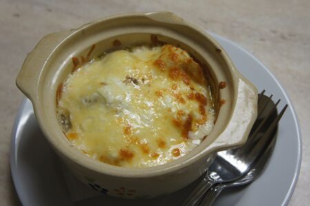 Пельмени со сметаной и сыром