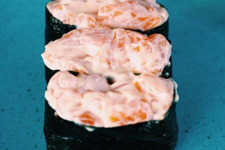 Spice nigiri Лосось