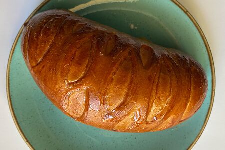 Бриошь с яблоком