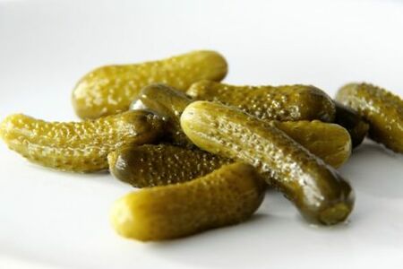 Огурцы маринованные