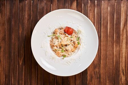 Феттучине с лососем