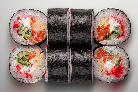 Футомаки с лососем