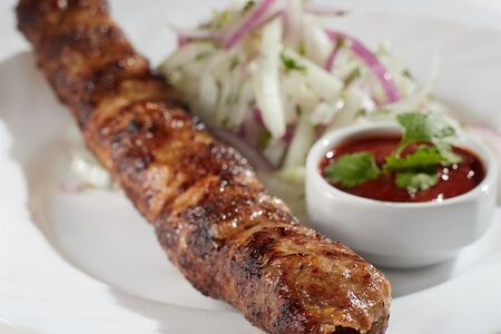 Люля-кебаб из говядины в лаваше