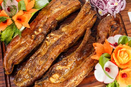 Шашлык из свиных ребер