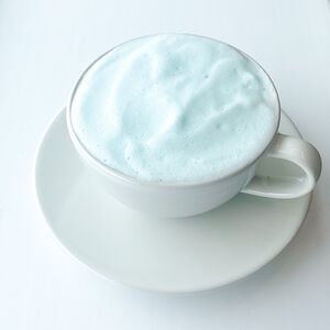 Шейк бананово-черничный