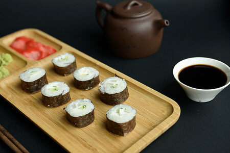 Ролл кальмар классика нори