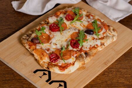 Пицца с пепперони