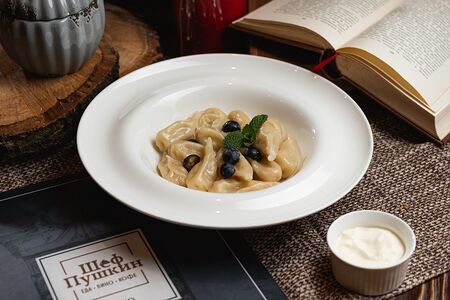 Вареники с творогом и маком 