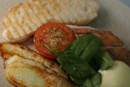 Комбо с халуми и трюфельным маслом