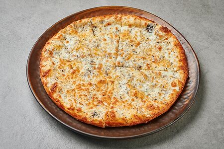 Хачапури по-мегрельски с чёрным трюфелем