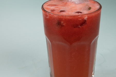 Лимонад клубника-мята. 0,8 л