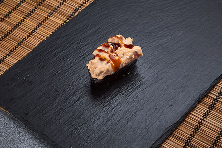 Суши запеченные с тунцом